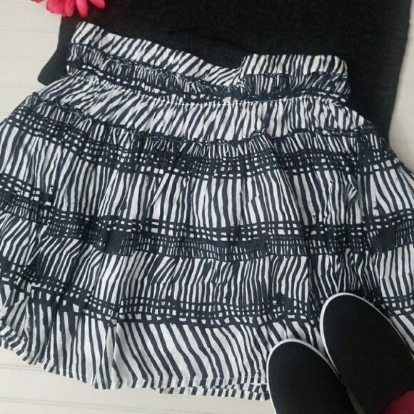 H&M layered print MiniSkirt - Picture 1 of 5